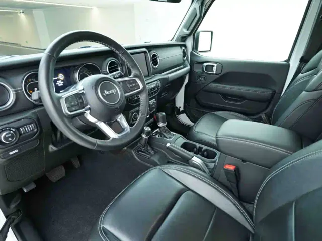 Jeep Gladiator 2022 3.6L Pioneer Edition — Фото автомобиля 9