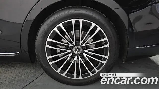 Mercedes-Benz S-Class S-класс W223 — Фото автомобиля 14