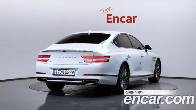Genesis G80 Бензин 2.5 турбо AWD — Фото автомобиля 2