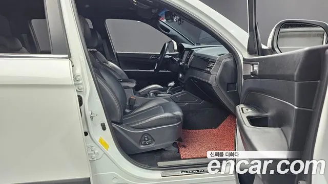 KG_Mobility_Ssangyong Rexton Новый Rexton Sport Khan Дизель 2.2 4WD — Фото автомобиля 11