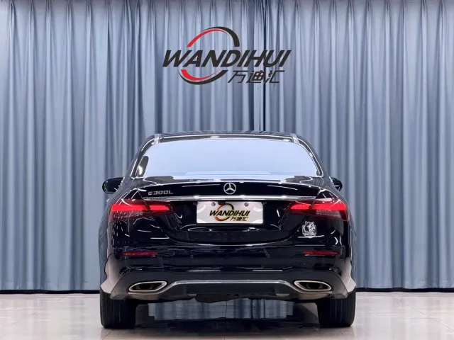 Mercedes-Benz E-Class — Фото автомобиля 26