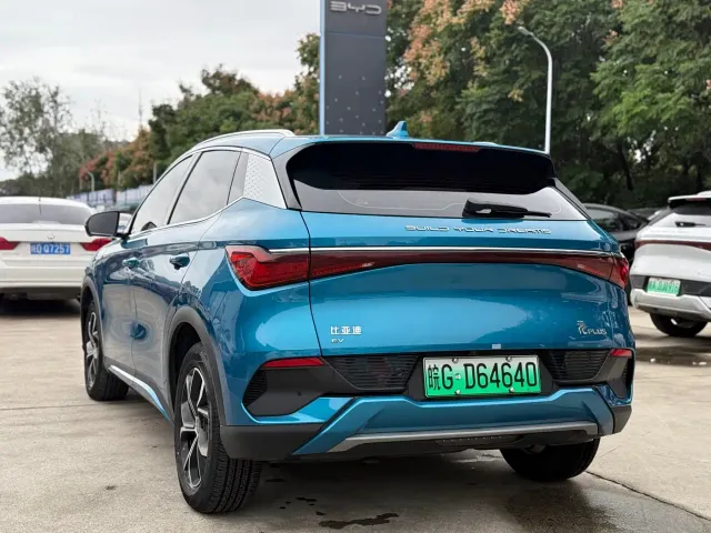 BYD Yuan PLUS — Фото автомобиля 9
