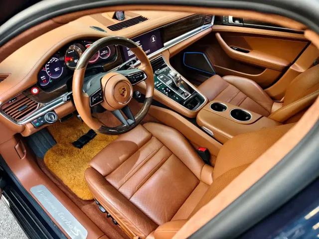 Porsche Panamera — Фото автомобиля 7