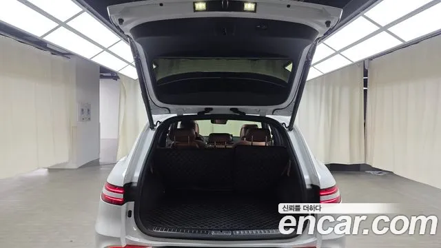 Genesis GV70 2.5T Бензин AWD — Фото автомобиля 14