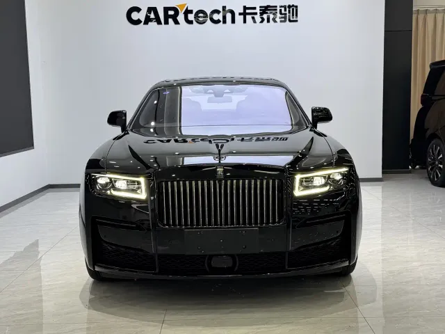 Rolls-Royce Ghost — Фото автомобиля 2