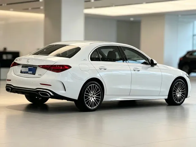 Mercedes-Benz C-Class — Фото автомобиля 5