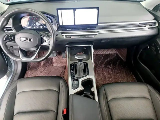 Geely Emgrand — Фото автомобиля 9