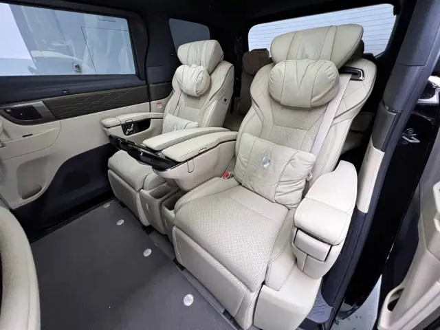 Toyota Alphard — Фото автомобиля 14