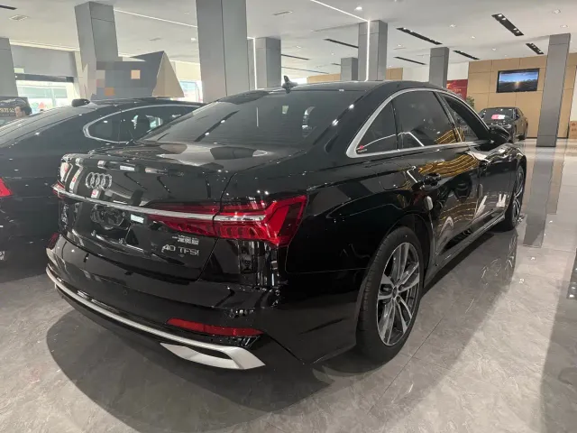 Audi A6L — Фото автомобиля 8