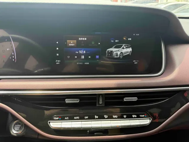 GAC Trumpchi M6 — Фото автомобиля 20