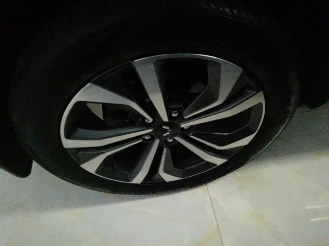 Wuling Asta — Фото автомобиля 25