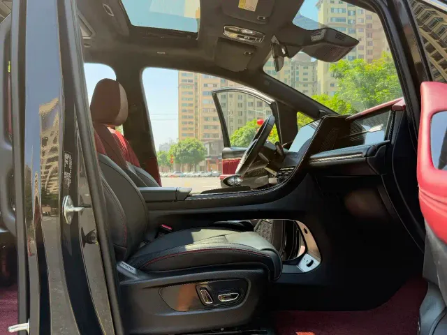 GAC Trumpchi M8 — Фото автомобиля 24