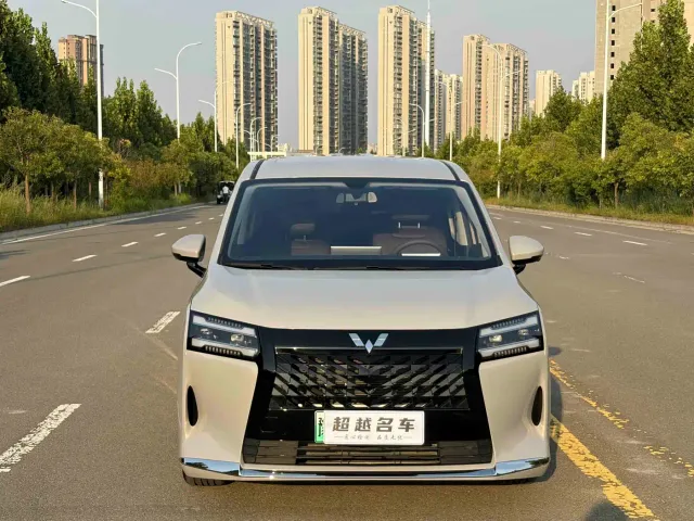 Wuling Starlight 730 — Фото автомобиля 2