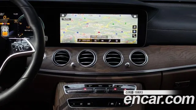 Mercedes-Benz E-Class W213 — Фото автомобиля 20