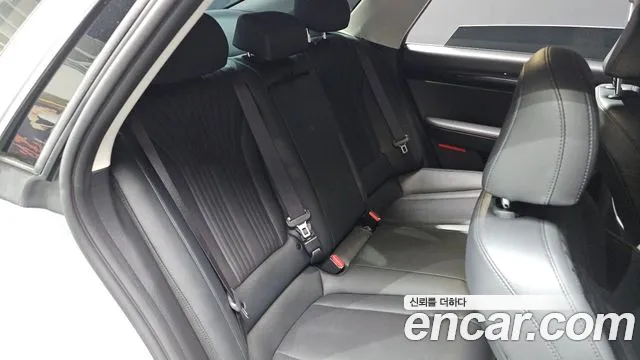 Hyundai Grandeur Grandeur (GN7) 3.5 Бензин 2WD — Фото автомобиля 26