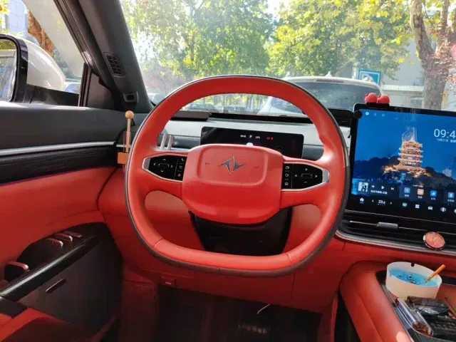 Dongfeng eπ 008 — Фото автомобиля 6