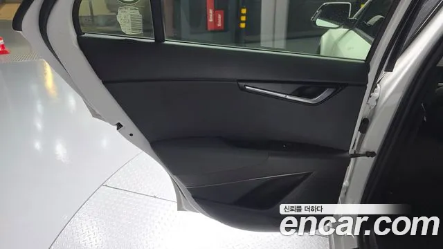 Kia Niro All Niro EV Air — Фото автомобиля 25