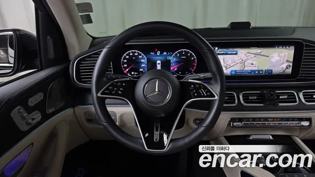 Mercedes-Benz GLE-Class — Фото автомобиля 13