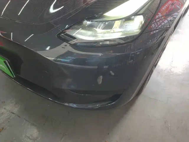 Tesla Model Y — Фото автомобиля 23