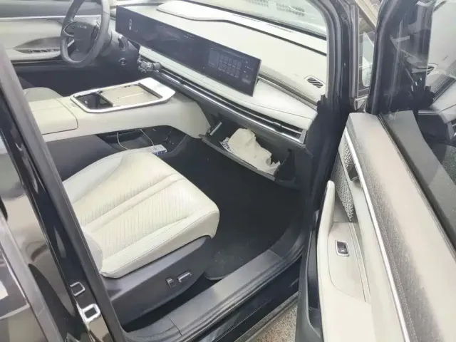 Maxus G70 — Фото автомобиля 13