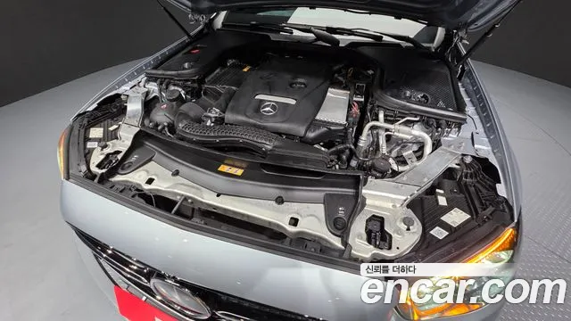 Mercedes-Benz E-Class — Фото автомобиля 5