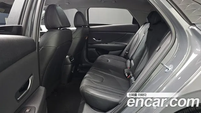 Hyundai Avante — Фото автомобиля 18