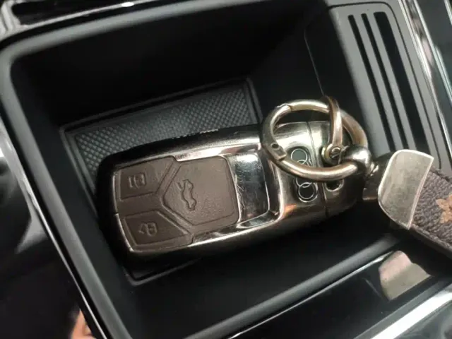 Audi Audi A4L 2024 40 TFSI Luxury Dynamic — Фото автомобиля 8