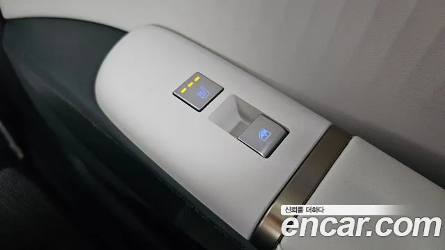 Hyundai Grandeur GN7 — Фото автомобиля 25