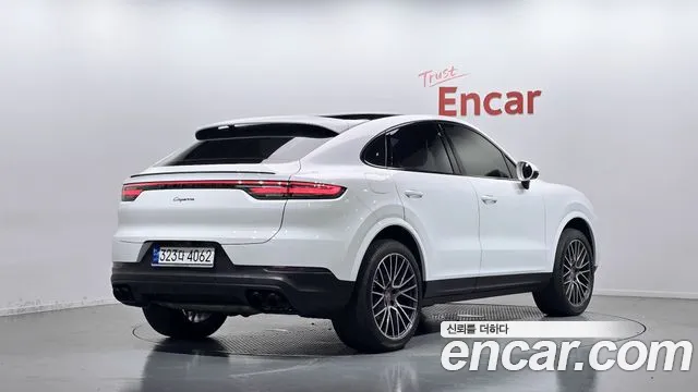 Porsche Cayenne — Фото автомобиля 2