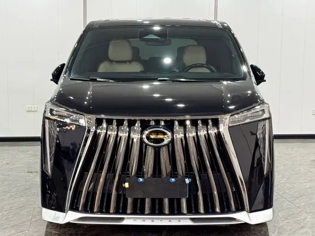 GAC Trumpchi M8 — Фото автомобиля 3