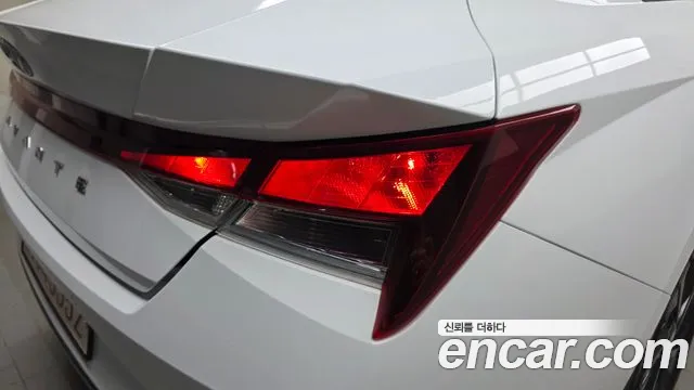 Hyundai Avante CN7 — Фото автомобиля 8
