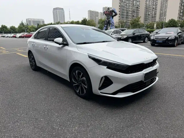 Kia K3 — Фото автомобиля 2