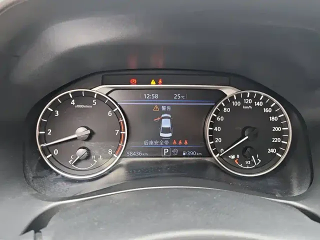 Nissan Teana — Фото автомобиля 14