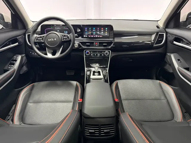 Kia Seltos — Фото автомобиля 11