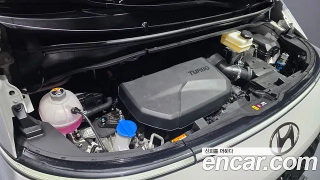 Hyundai Staria Staria 4WD Lounge 9 мест — Фото автомобиля 6