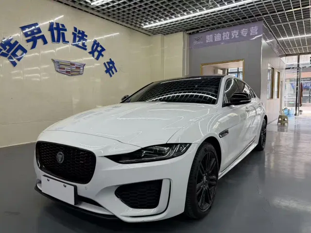 Jaguar XEL — Фото автомобиля 3