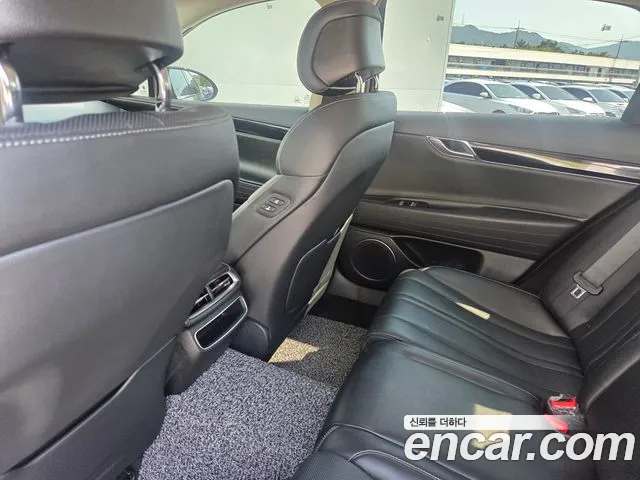 Genesis G80 Бензин 2.5 турбо 2WD — Фото автомобиля 9