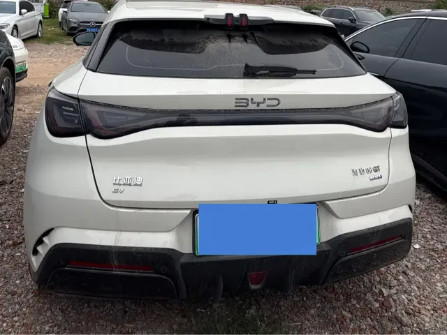 BYD Seal 06 GT — Фото автомобиля 8