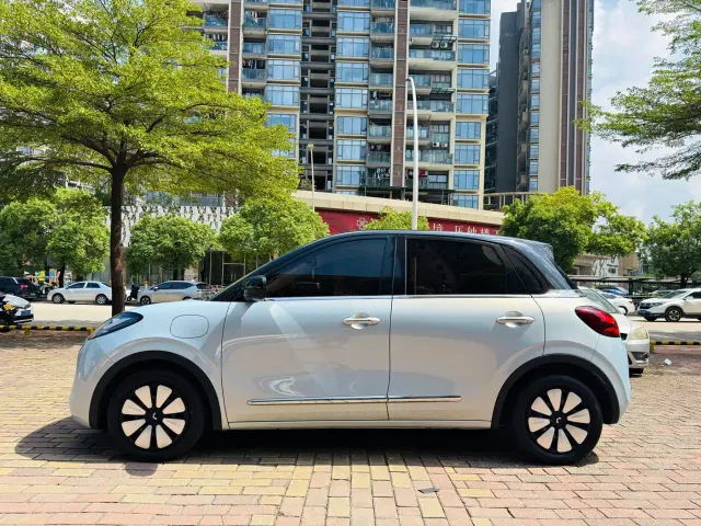 Wuling Bingo — Фото автомобиля 2