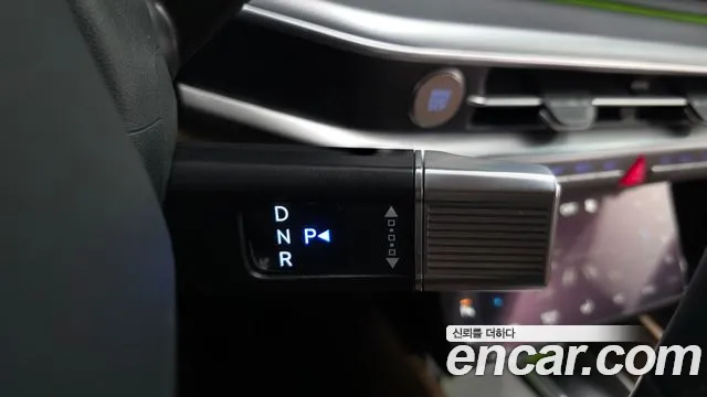 Hyundai Grandeur GN7 — Фото автомобиля 12
