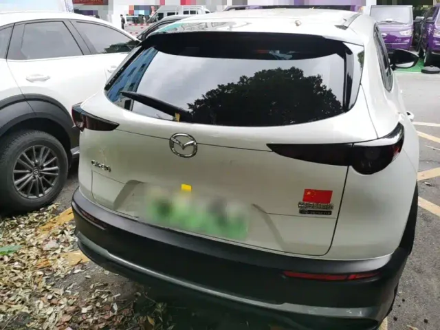 Mazda CX-30 EV — Фото автомобиля 5