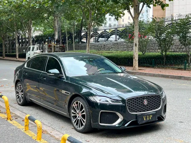 Jaguar XFL — Фото автомобиля 3