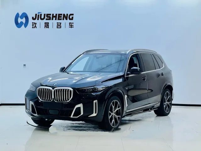 Фотография автомобиля — BMW X5