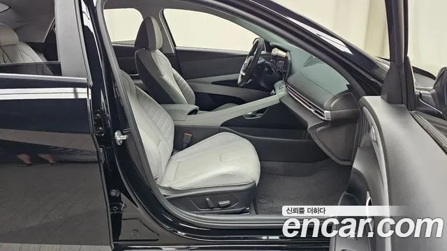 Hyundai AVANTE Avante (CN7) — Фото автомобиля 26