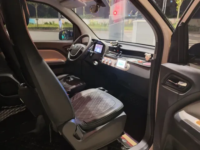Wuling Hongguang Mini EV — Фото автомобиля 17