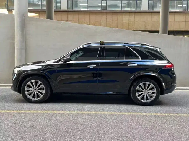 Mercedes-Benz GLE-Class — Фото автомобиля 2