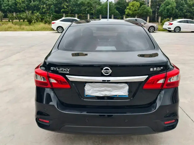 Nissan Sylphy — Фото автомобиля 4