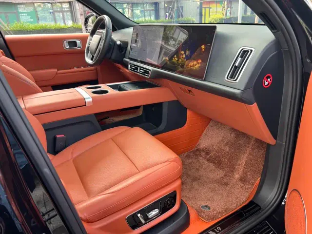 Li Auto L9 — Фото автомобиля 7