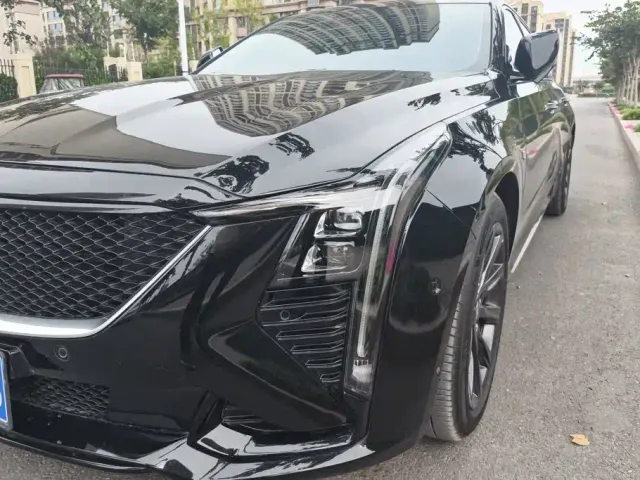 Cadillac CT5 — Фото автомобиля 5