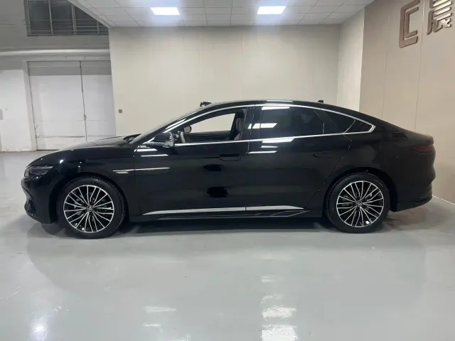BYD Han — Фото автомобиля 12